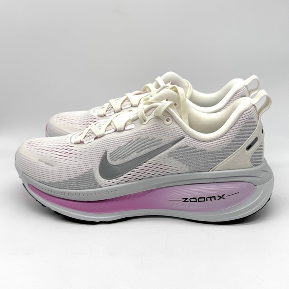 Nike Womens Vomero 18 Sail Metallic Pink Shoes Sz 8 New Running IM2503-133 - Picture 3 of 11